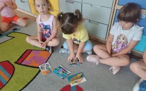 Bezpieczne wakacje - zakończenie roku w grupie „Smerfy” (8)
