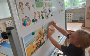 Bezpieczne wakacje - zakończenie roku w grupie „Smerfy” (13)