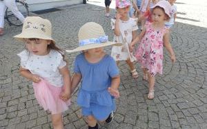 Bezpieczne wakacje - zakończenie roku w grupie „Smerfy” (7)