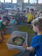 Krasnale na bosaka (12)