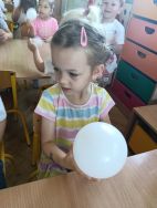 Krasnale na warsztatach chemicznych (1)