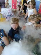 Krasnale na warsztatach chemicznych (15)