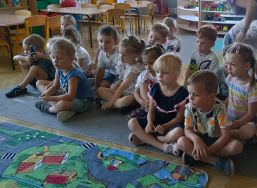 Krasnale na warsztatach chemicznych (14)