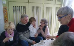 Dzien Babci i Dziadka w grupie Krasnale (6)