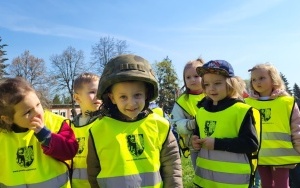 Misie na wycieczce do Jednostki Wojskowej  (1)