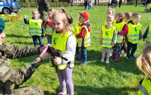 Misie na wycieczce do Jednostki Wojskowej  (5)