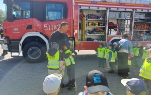 Słoneczka na wycieczce do Straży Pożarnej. (1)