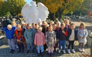 Dzień Wszystkich Świętych w grupie Zuchy (2)