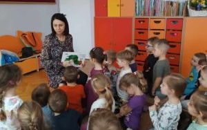 Spotkanie z Panią Bibliotekarką w ramach akcji „Cała Polska czyta dzieciom” - Misie  (12)